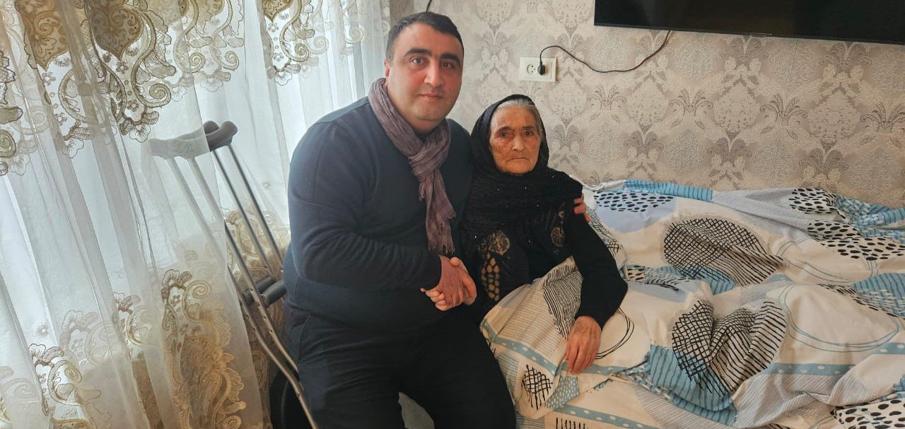 Milli Qəhrəmanın anası ziyarət olundu
